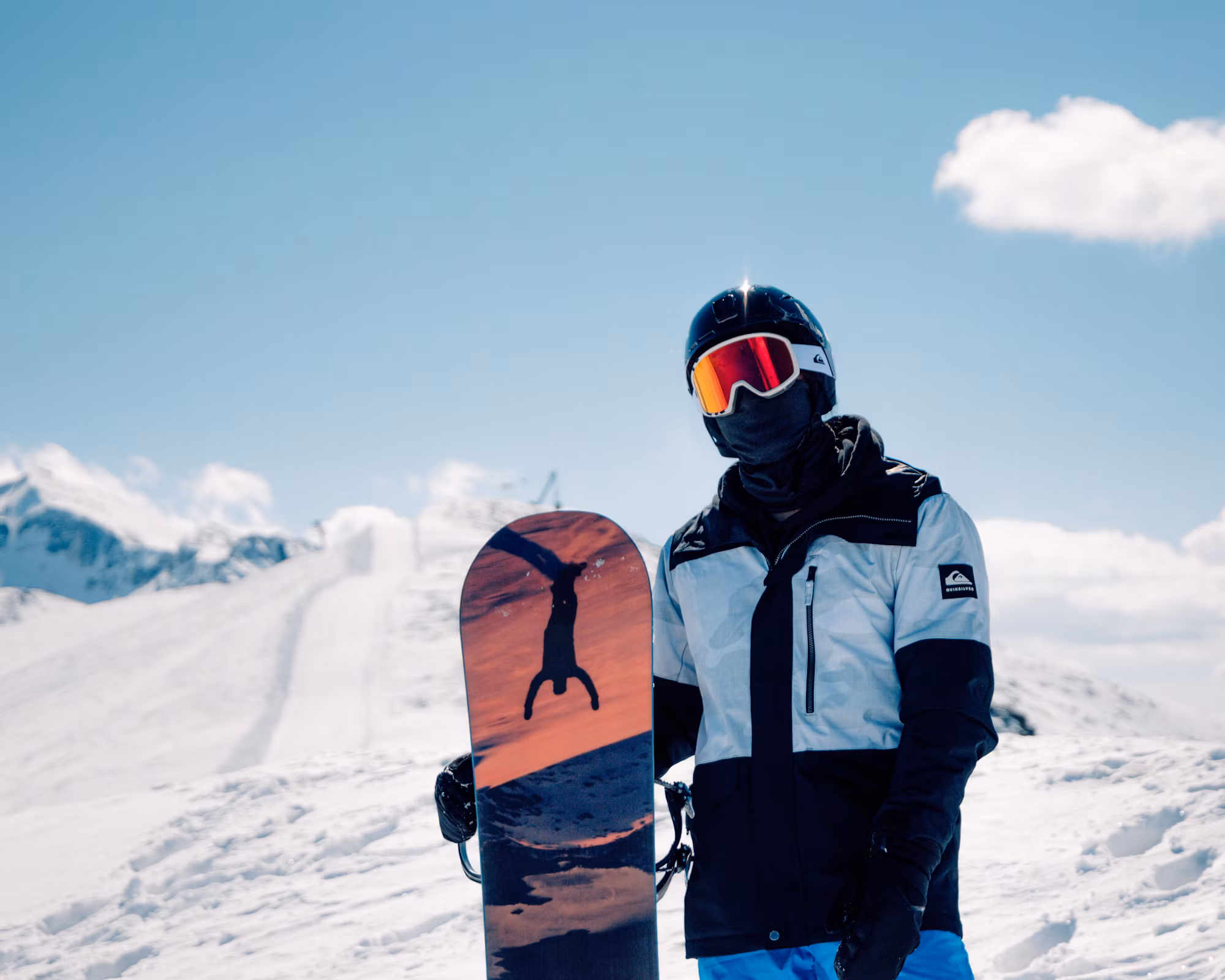 Exploring the Thrills of Snowboarding: A Comprehensive Guide